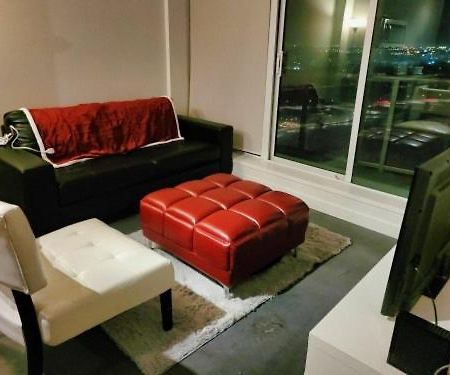 Furnished 1 Bedroom In East Village By Signature Suites Ltd YYC Екстериор снимка